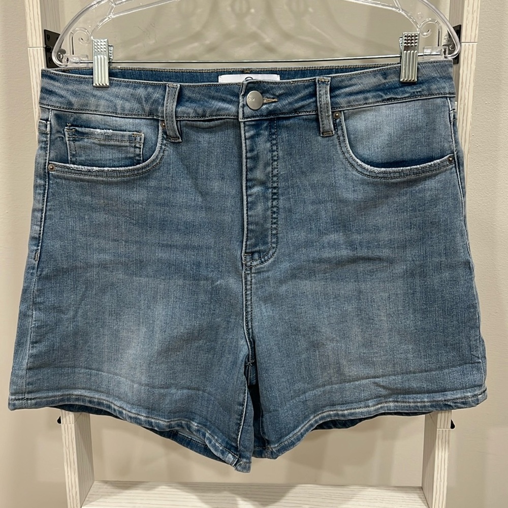 RFM Shorts